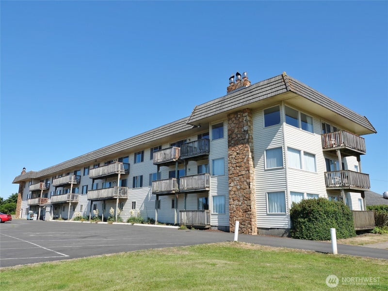 615 Ocean Shores Boulevard NW 201