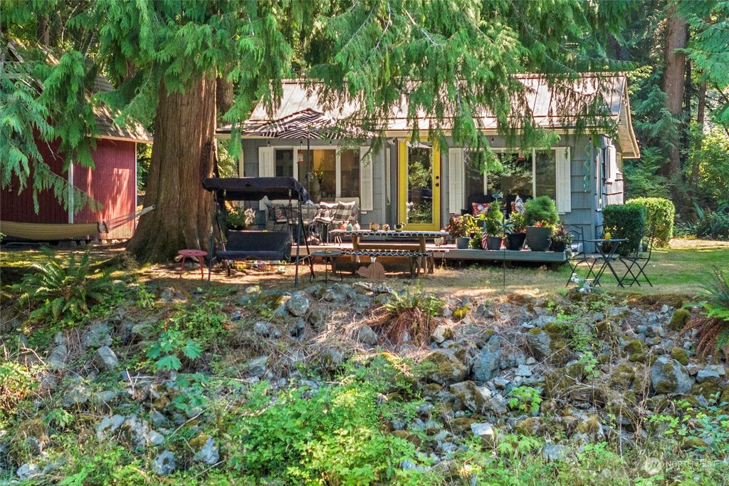 Photo of 19721 Canyon Drive, Granite Falls, WA 98252 (MLS # 2144467)
