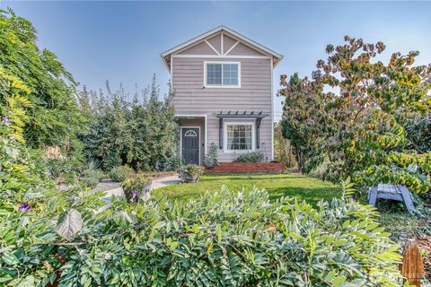 Photo of 307 N Franklin Avenue, Wenatchee, WA 98801 (MLS # 2440253)