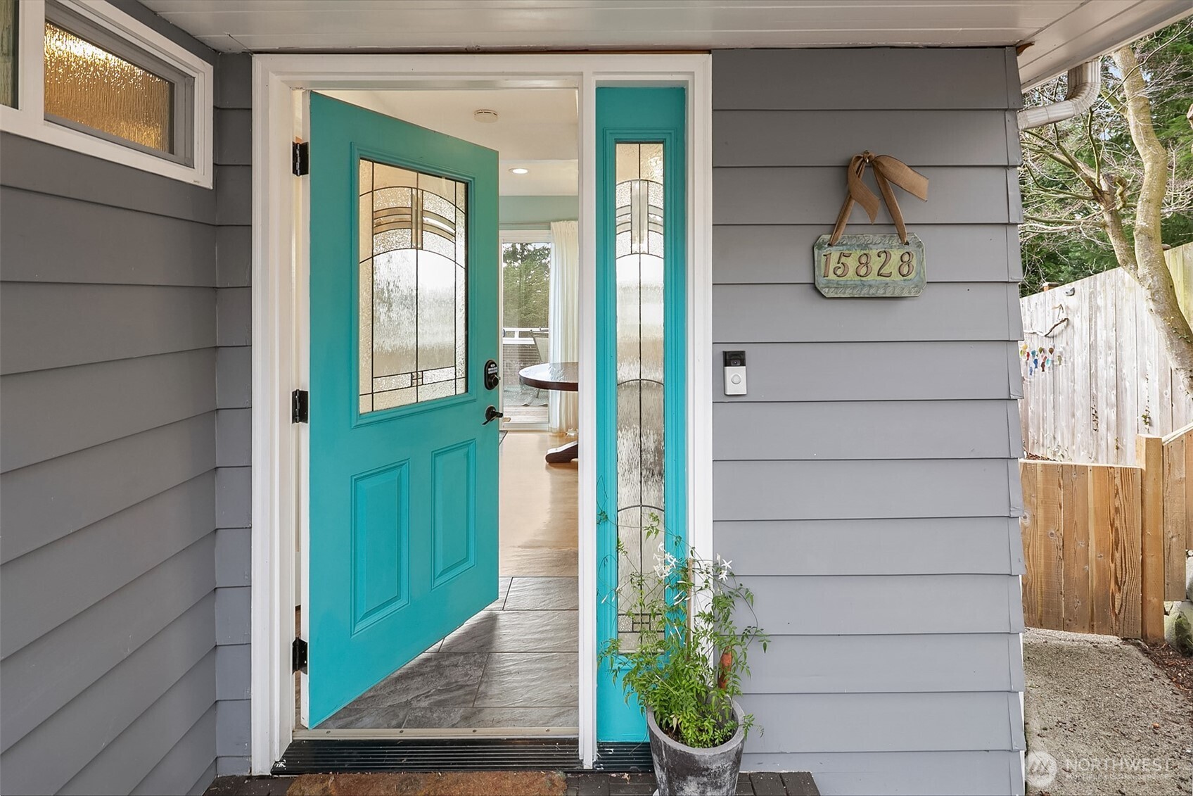 15828 25th Avenue SW