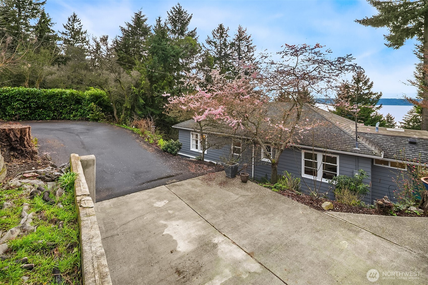 15828 25th Avenue SW