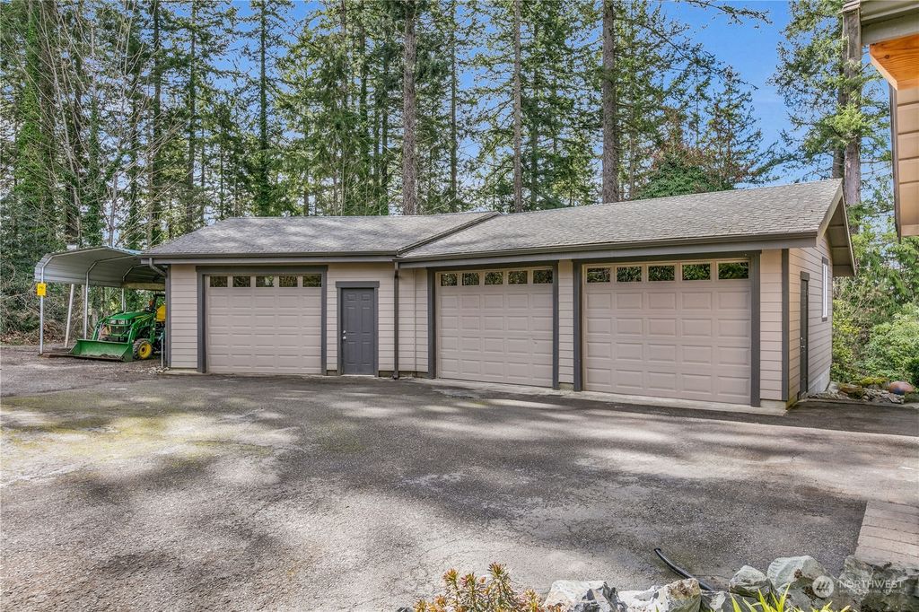 Photo of 24215 SE 228 Street, Maple Valley, WA 98038 (MLS # 2208511)