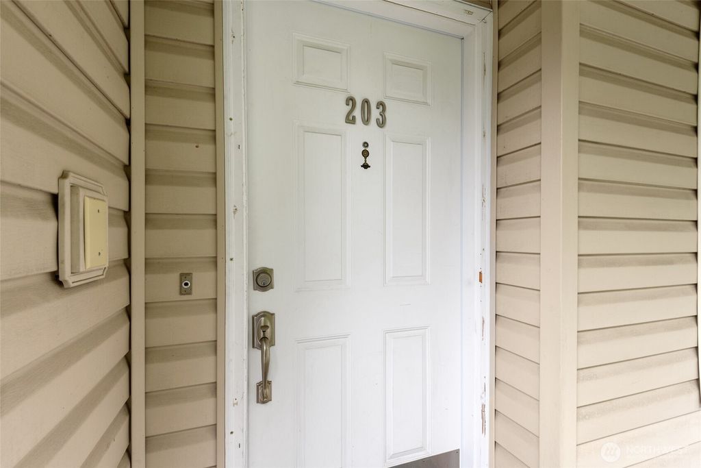 Photo of 11130 SE 208th Street #D203, Kent, WA 98031 (MLS # 2417516)