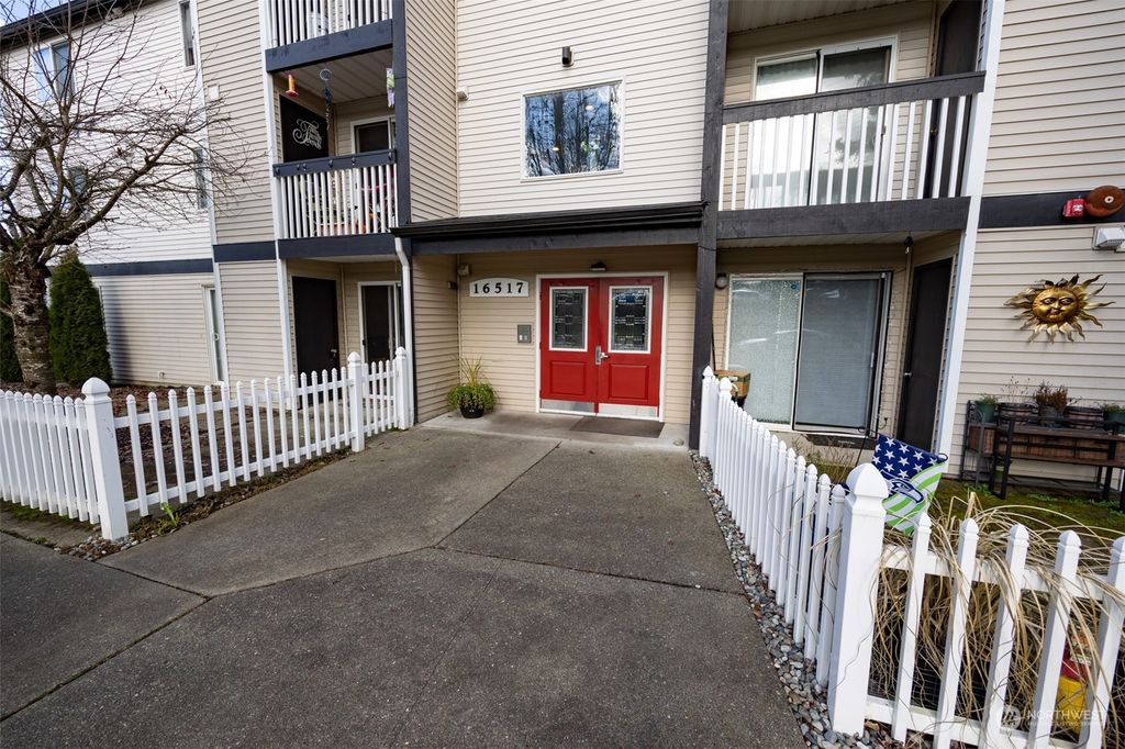 Photo of 16517 Currie Road SE #303, Monroe, WA 98272 (MLS # 2200717)