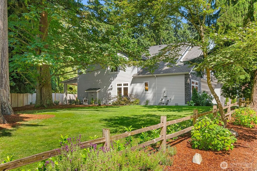 Photo of 23118 3rd Ave SE Ave, Bothell, WA 98021 (MLS # 2406641)