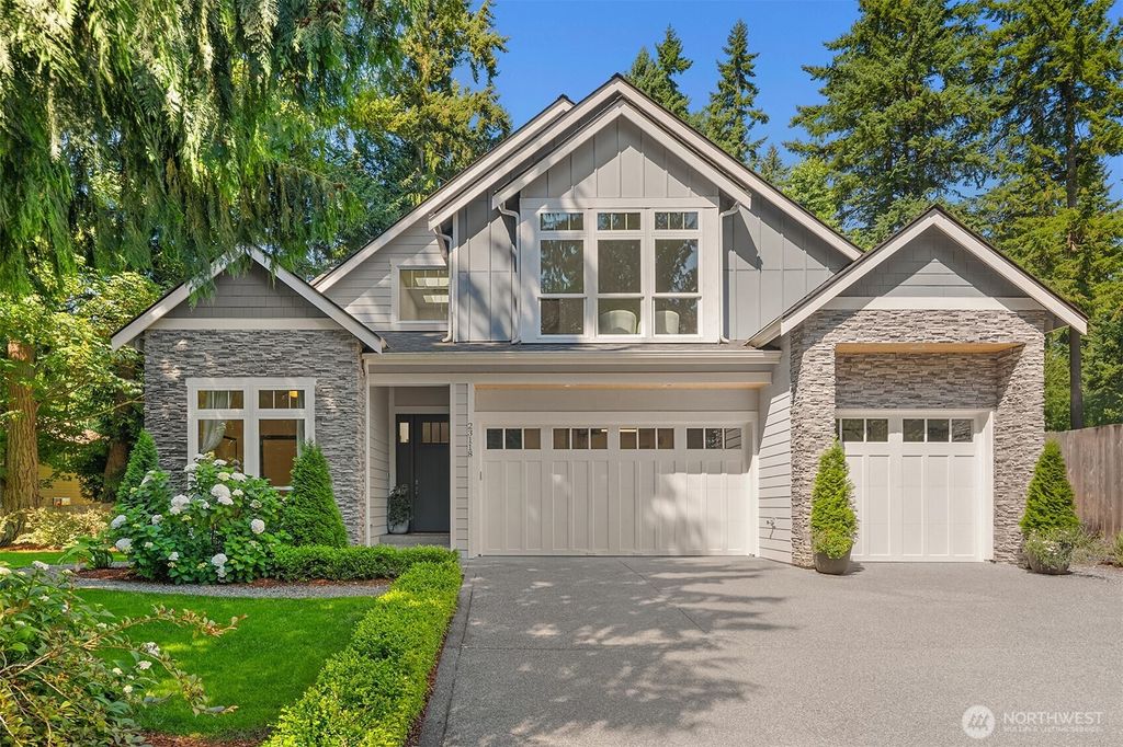 Photo of 23118 3rd Ave SE Ave, Bothell, WA 98021 (MLS # 2406641)