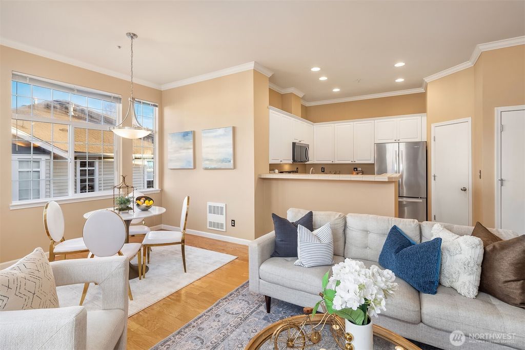 Photo of 1855 Trossachs Boulevard SE #206, Sammamish, WA 98075 (MLS # 2497902)