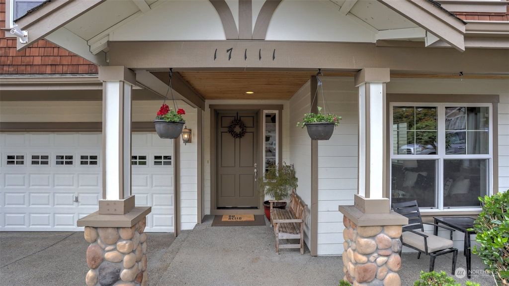 Photo of 17111 164th Way SE, Renton, WA 98058 (MLS # 2173146)