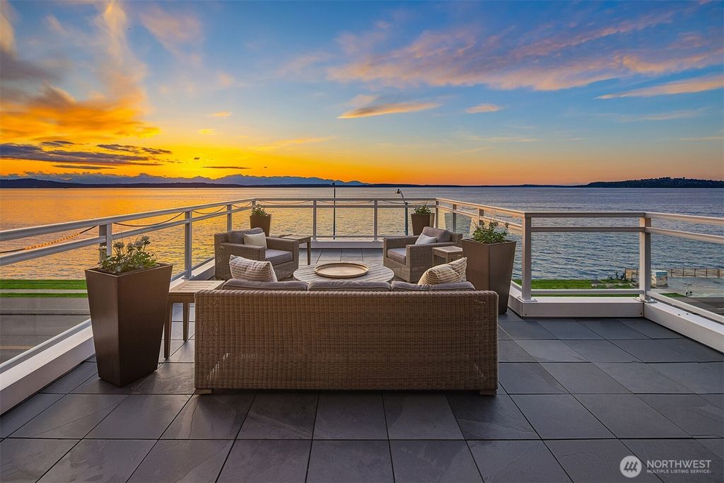 Photo of 1514 Alki Avenue SW, Seattle, WA 98116 (MLS # 2338176)