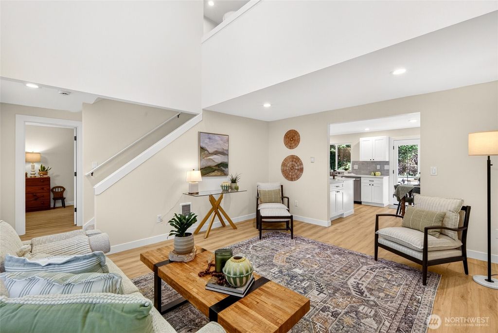 Photo of 20017 Locust Way, Lynnwood, WA 98036 (MLS # 2524169)