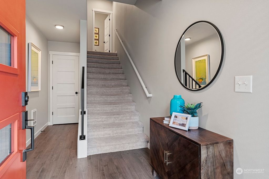 Photo of 13717 Admiralty Way #B5, Lynnwood, WA 98087 (MLS # 2230626)