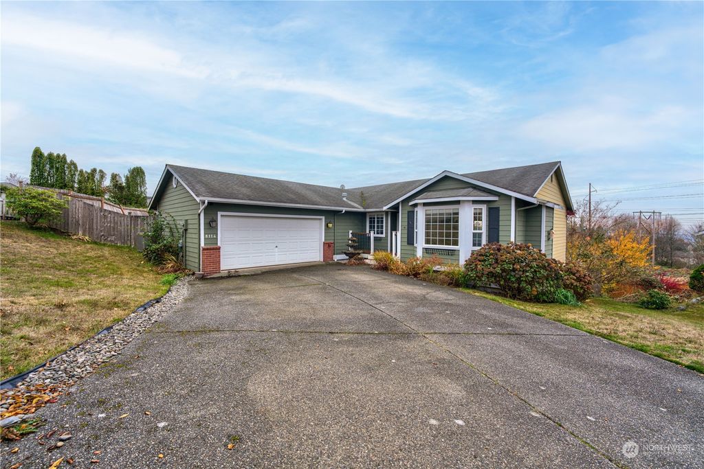 Photo of 8114 74th Place NE, Marysville, WA 98270 (MLS # 2019721)