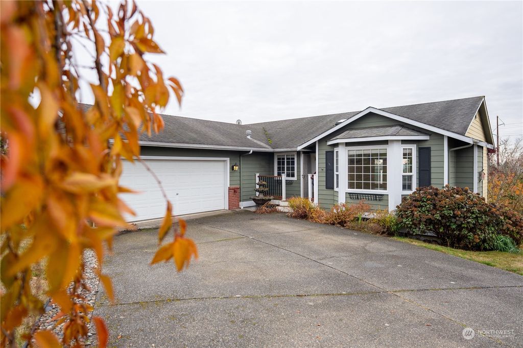 Photo of 8114 74th Place NE, Marysville, WA 98270 (MLS # 2019721)