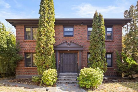 2114 7th Avenue W Seattle WA 98119