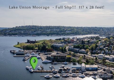 Photo of 2309 N Northlake Way #1A, Seattle, WA 98103 (MLS # 2486749)