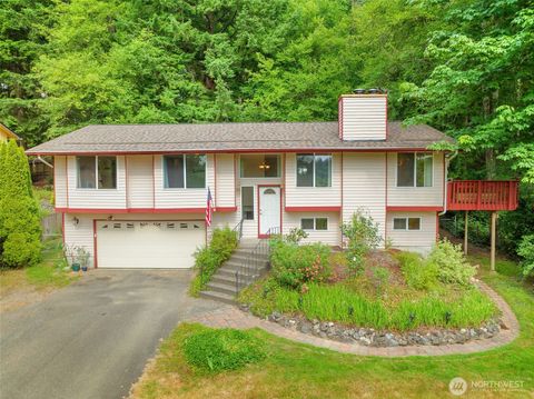 5159 Country Club Way SE Port Orchard WA 98367