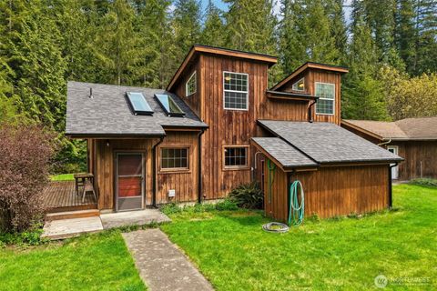 Photo of 20512 Prairie Road, Sedro Woolley, WA 98284 (MLS # 2511704)