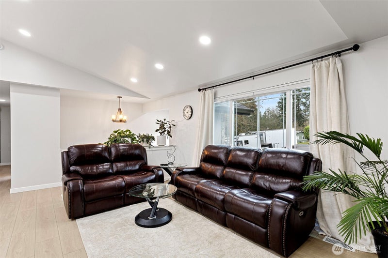 11810 SE 323rd Place