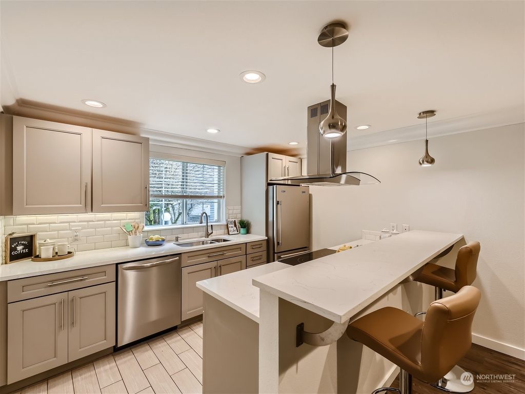 Photo of 23327 Cedar Way #F102, Mountlake Terrace, WA 98043 (MLS # 2177688)