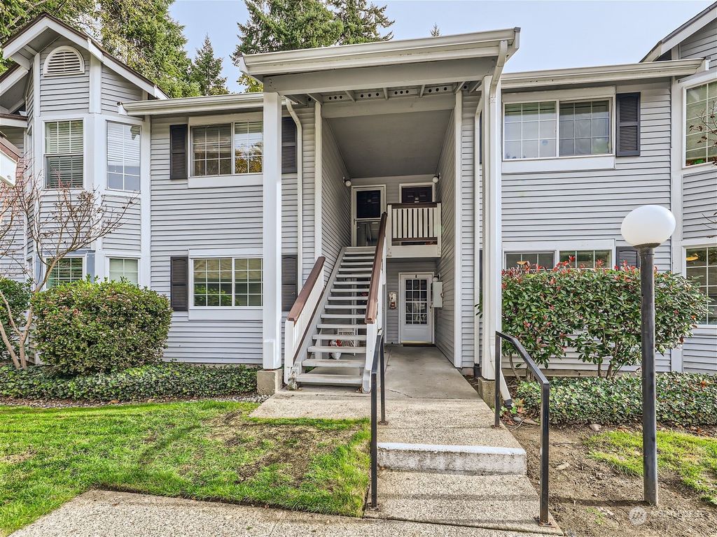 Photo of 23327 Cedar Way #F102, Mountlake Terrace, WA 98043 (MLS # 2177688)