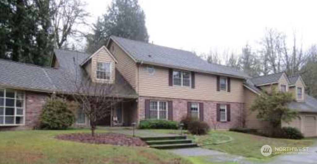 Photo of 19715 SE 17th Street, Sammamish, WA 98075 (MLS # 2263291)