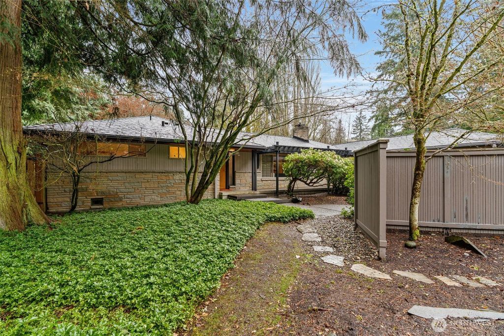 Photo of 23312 Robin Hood Drive, Edmonds, WA 98020 (MLS # 2519479)