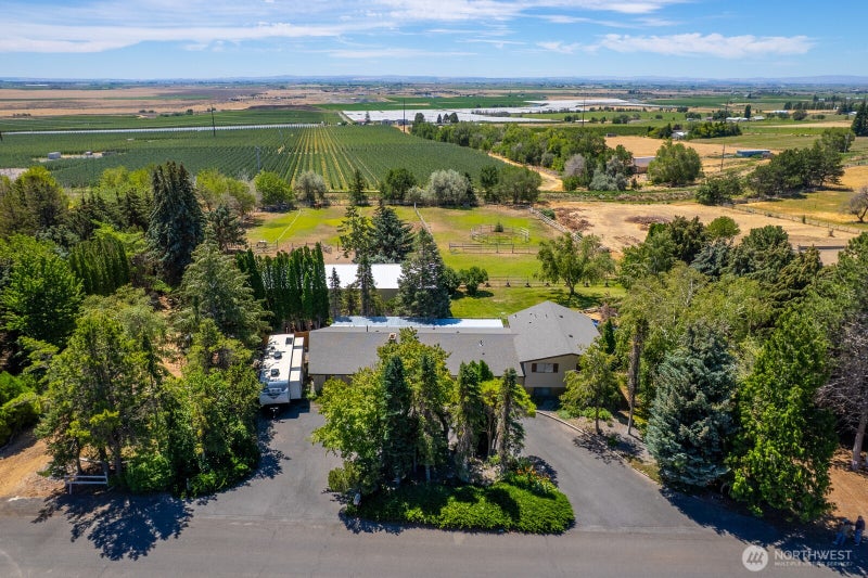 5255 NW Painted Hills Drive