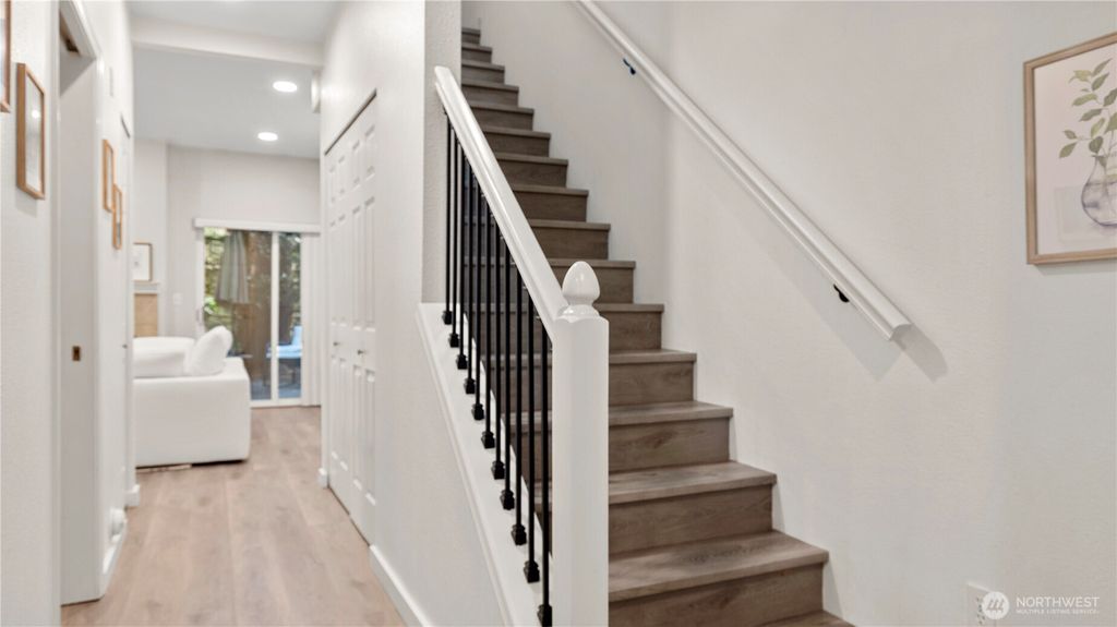 Photo of 18010 NE 94th Street #2, Redmond, WA 98052 (MLS # 2467136)