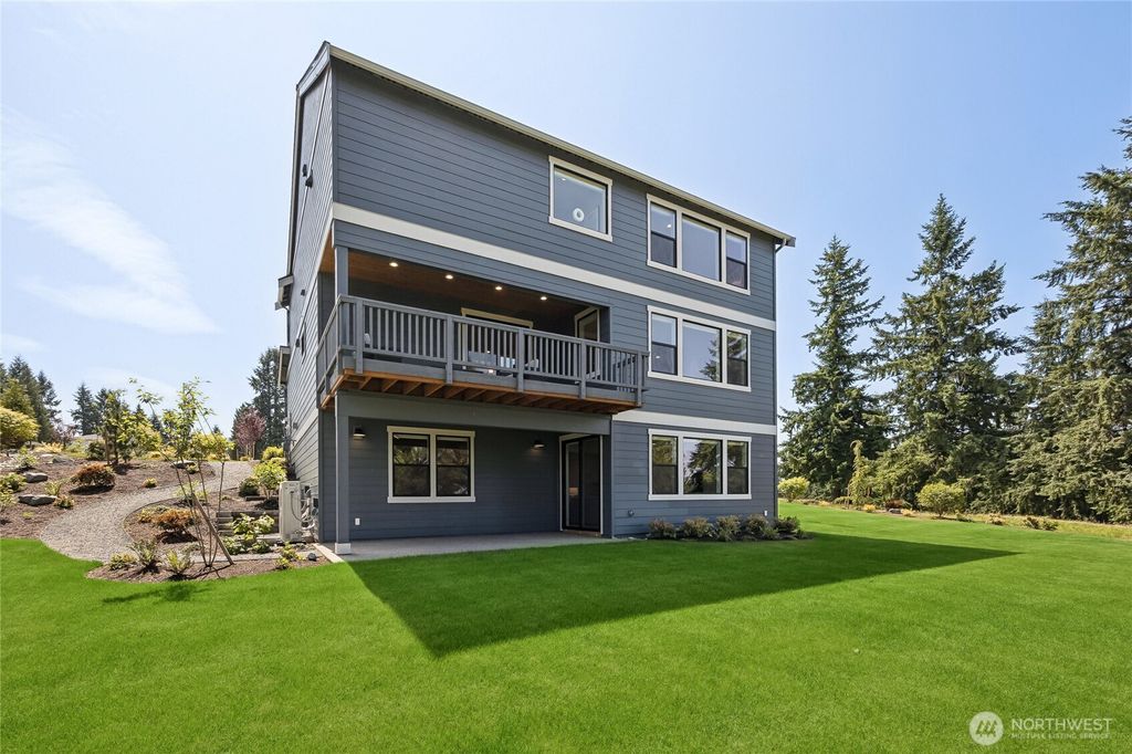 Photo of 13501 102nd Drive SE #13, Snohomish, WA 98296 (MLS # 2354045)