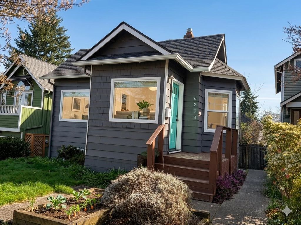 Photo of 6208 Latona Avenue NE, Seattle, WA 98115 (MLS # 2498992)
