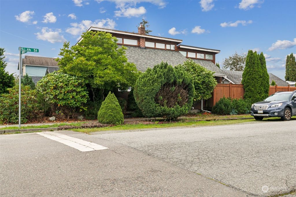 Photo of 201 6th St St, Sultan, WA 98294 (MLS # 2301074)