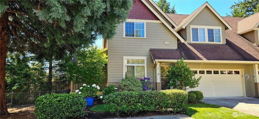 Photo of 11423 SE 259th Street #101, Kent, WA 98030 (MLS # 2419611)