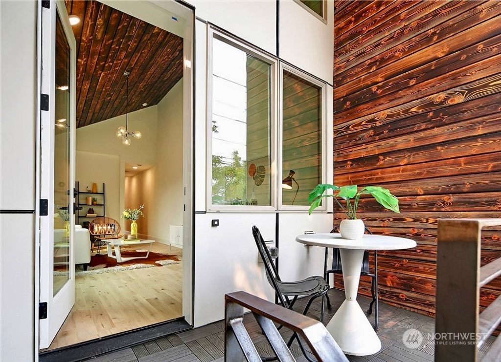 Photo of 6513 Ellis Avenue S, Seattle, WA 98108 (MLS # 2138862)