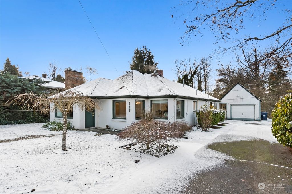 Photo of 11203 29th Avenue SW, Seattle, WA 98146 (MLS # 2023713)