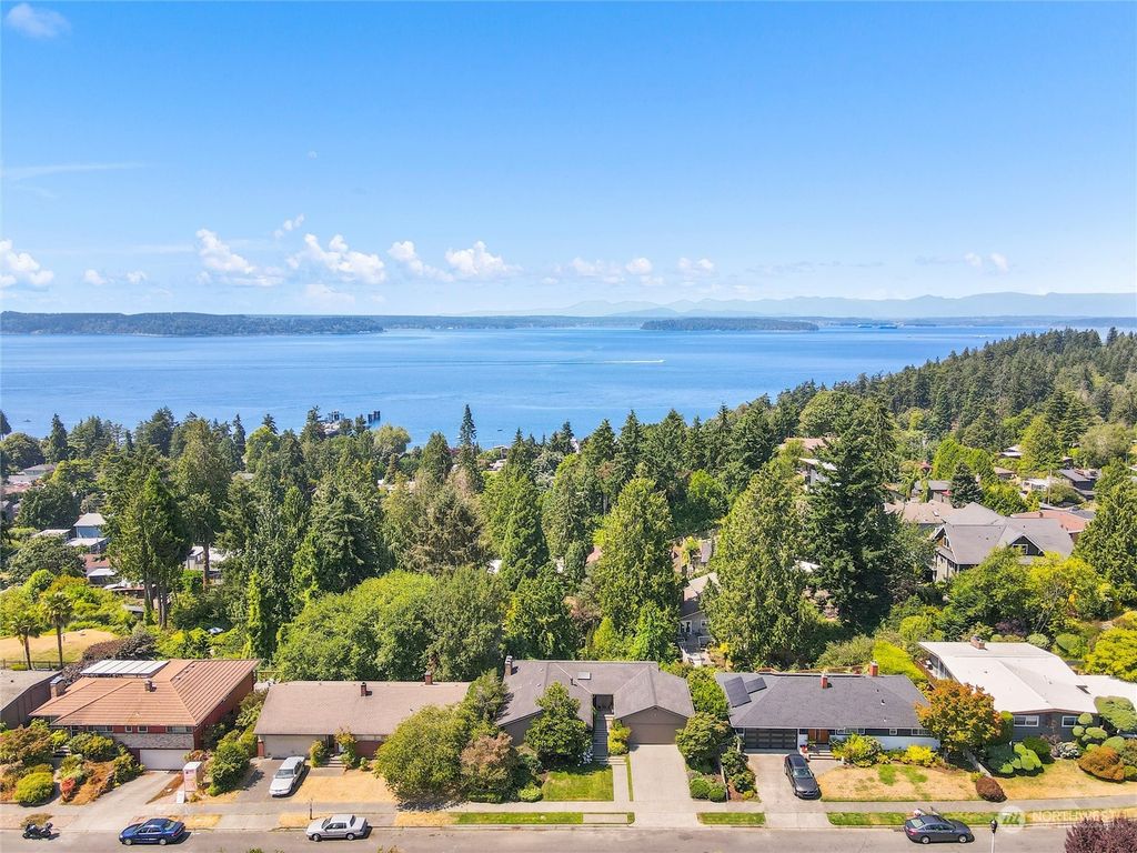 Photo of 8703 Fauntlee Crest Crst SW, Seattle, WA 98136 (MLS # 2270402)