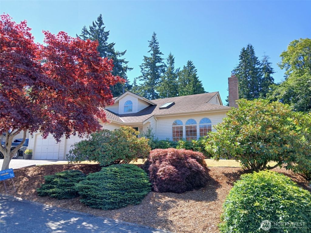 Photo of 4698 71st Place SW, Mukilteo, WA 98275 (MLS # 2390210)