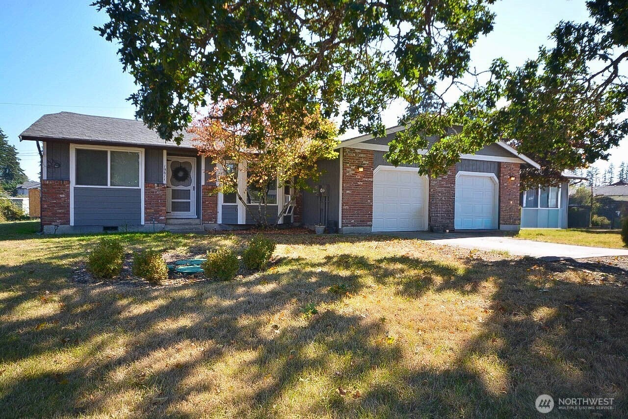 19611 - 19613 9th Avenue Ct E