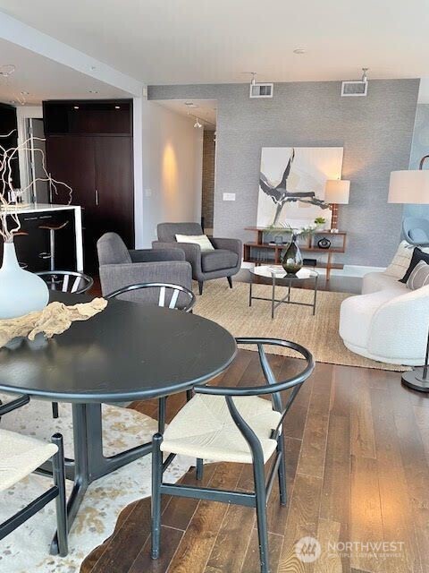 1521 2nd Avenue 2502