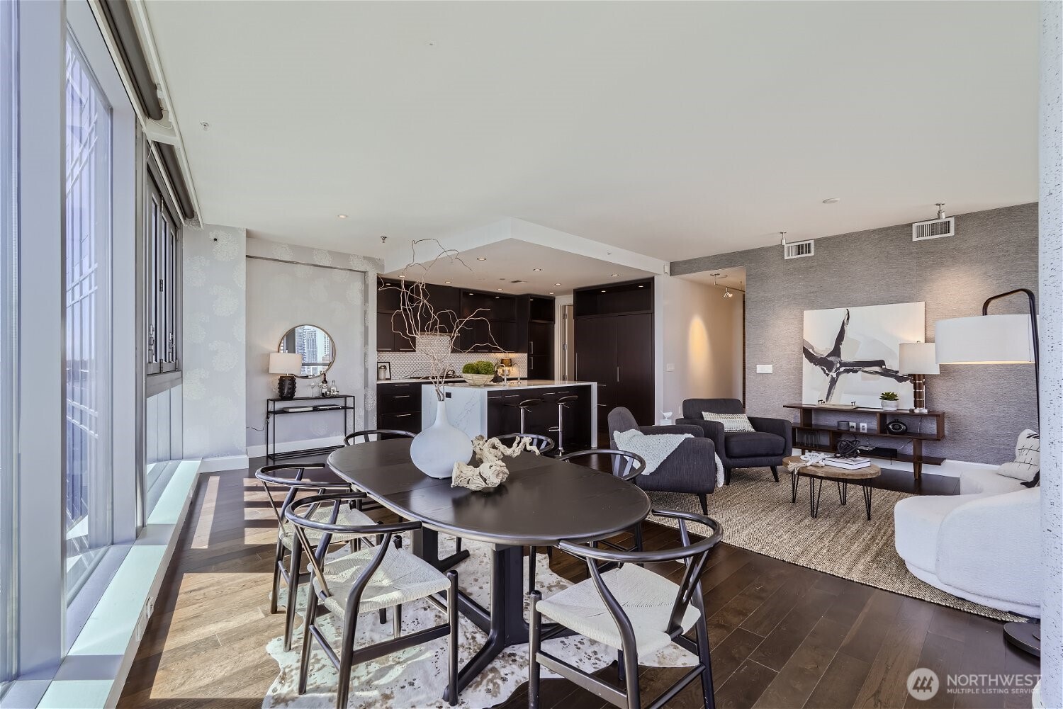 1521 2nd Avenue 2502