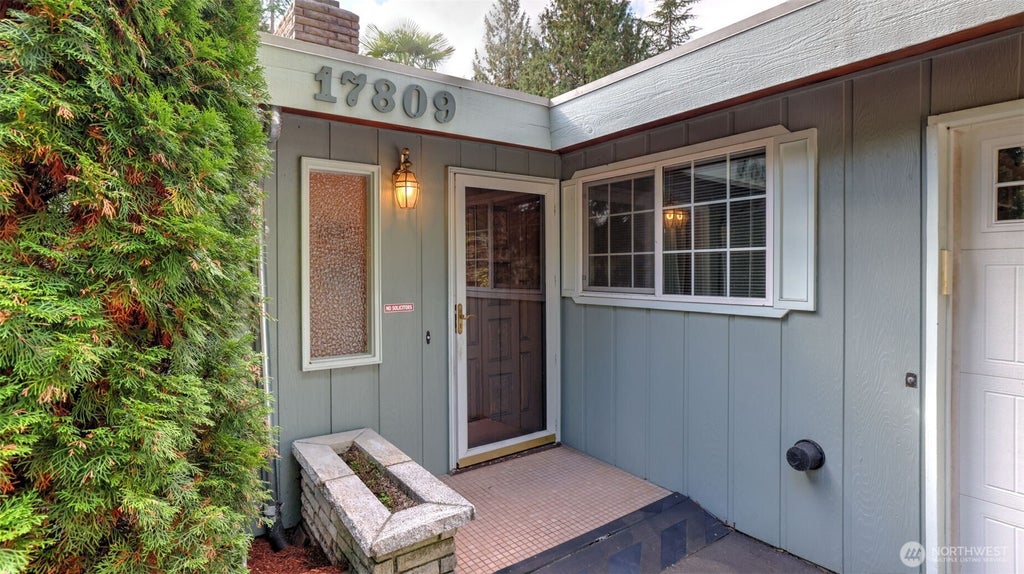 Photo of 17809 147th Avenue SE, Renton, WA 98058 (MLS # 2588259)