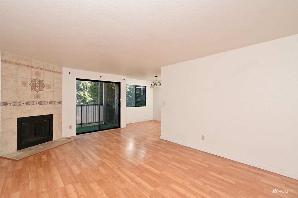 Photo of 2020 Grant Avenue S #A206, Renton, WA 98055 (MLS # 1984686)