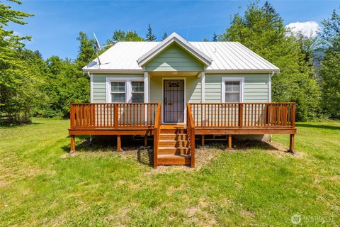 Photo of 60982 Dexter Lane, Marblemount, WA 98267 (MLS # 2525042)