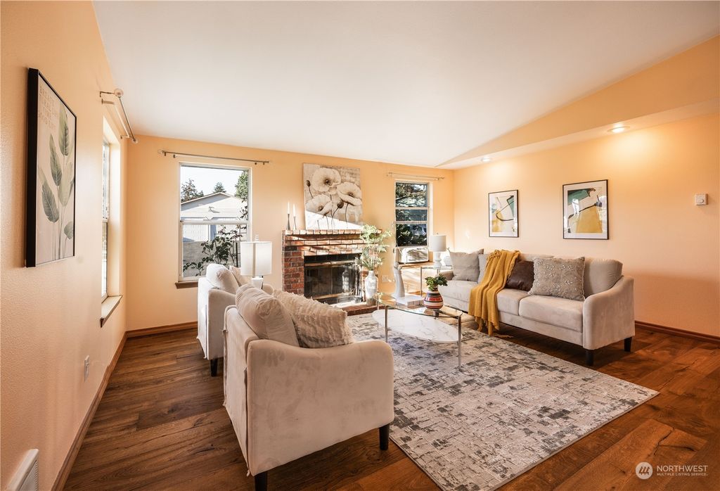 Photo of 13220 128th Avenue NE, Kirkland, WA 98034 (MLS # 2162683)