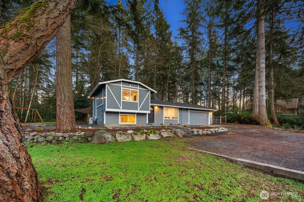 Photo of 14711 88th Avenue NW, Gig Harbor, WA 98329 (MLS # 2481428)