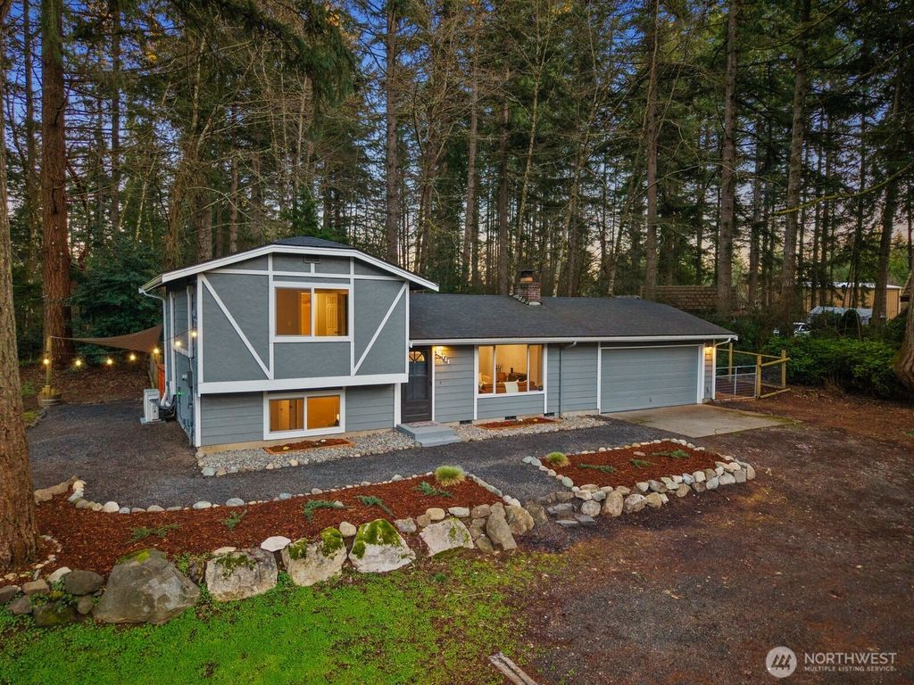 Photo of 14711 88th Avenue NW, Gig Harbor, WA 98329 (MLS # 2481428)
