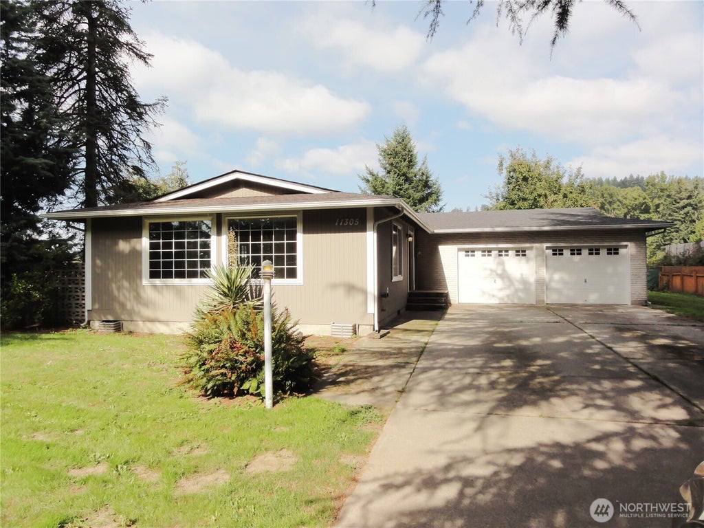 Photo of 11305 58th Street Ct E, Puyallup, WA 98372 (MLS # 2592876)
