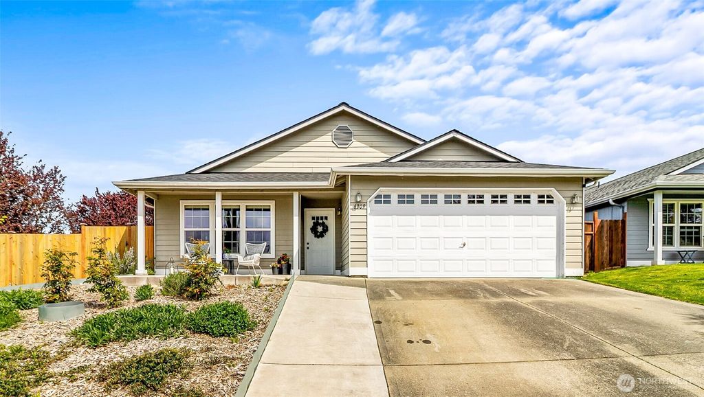 Photo of 6309 105th Place NE, Marysville, WA 98270 (MLS # 2515957)