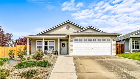 Photo of 6309 105th Place NE, Marysville, WA 98270 (MLS # 2515957)