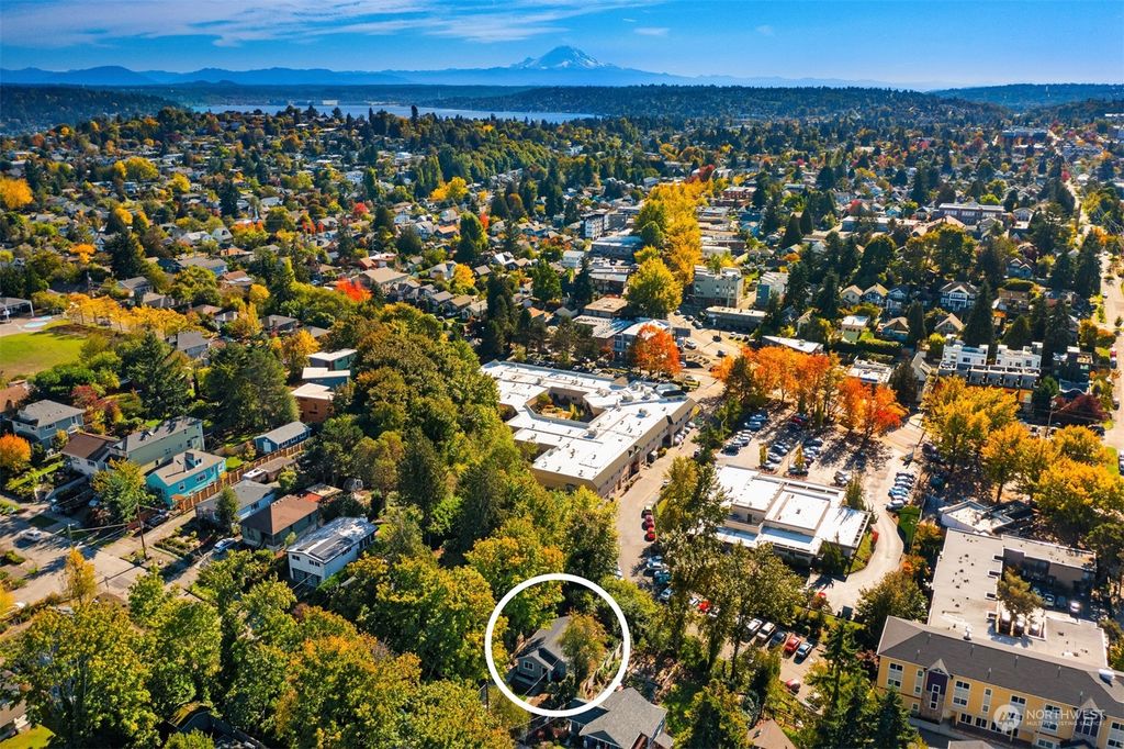 Photo of 4227 S Dawson Street, Seattle, WA 98118 (MLS # 2190829)