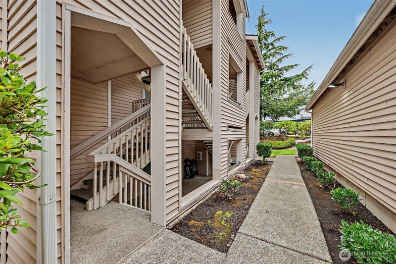 1825 S 330th st f203